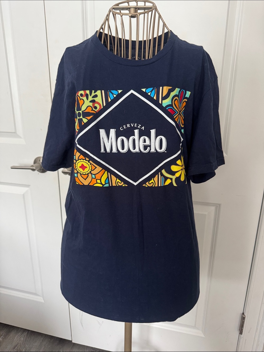 Modelo Cerveza Navy Graphic Tee